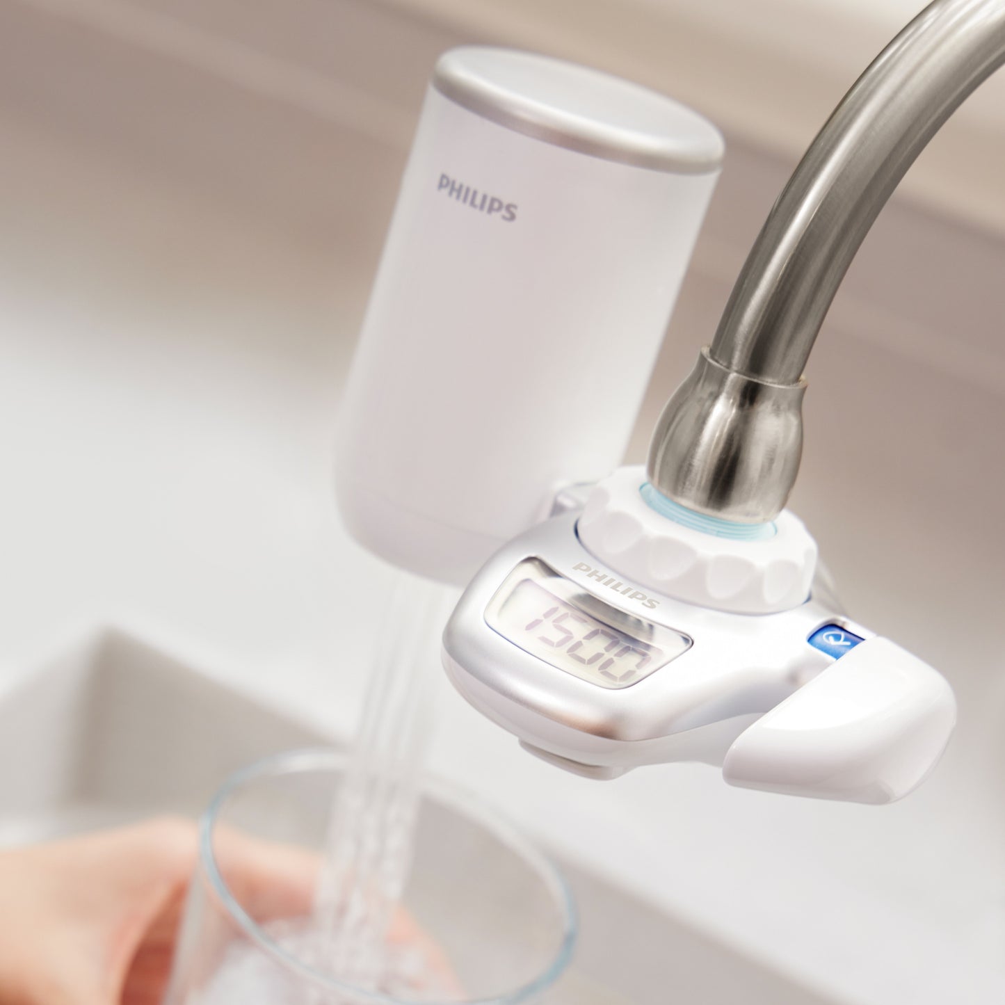 On-tap Water Purifier AWP3773 + Replacement Filter Cartridge WP3922